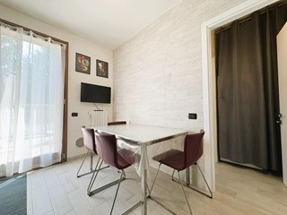 Casa Indipendente in Vendita a Vinci, 299'000€, 120 m², arredato, con Box