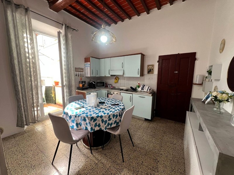 Quadrilocale in Vendita a Pontedera, 120'000€, 94 m²