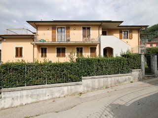 Quadrilocale in Vendita a Borgo a Mozzano, zona Domazzano, 209'000&euro;, 110 m², arredato