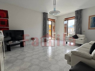 Quadrilocale in Vendita a Sirignano, 159'000€, 160 m²