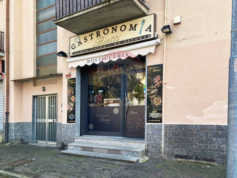 Immobile commerciale in Vendita a Pavia, 149'000€, 76 m²