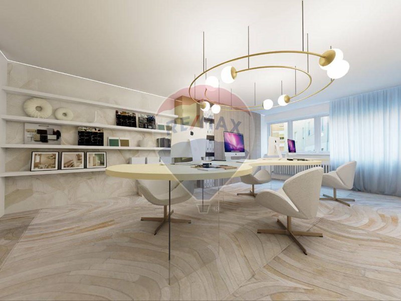 Ufficio in Vendita a Pesaro, 200'000&euro;, 311 m²