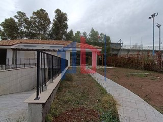 Casa Semi Indipendente in Vendita a Pomezia, 500'000€, 227 m²