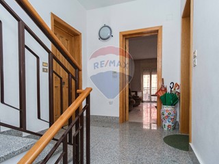 Appartamento in Vendita a Bronte, 126'500€, 115 m²
