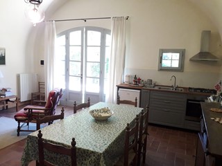 Casa Indipendente in Affitto a Cascina, 800€, 60 m²