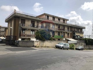 Trilocale in Vendita a Catania, 120'000&euro;, 90 m²