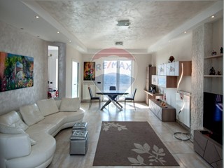 Appartamento in Vendita a Frosinone, 235'000€, 128 m²