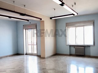 Appartamento in Vendita a Enna, 95'000&euro;, 120 m²