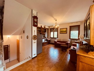 Casa Indipendente in Vendita a Masi Torello, 105'000€, 116 m²