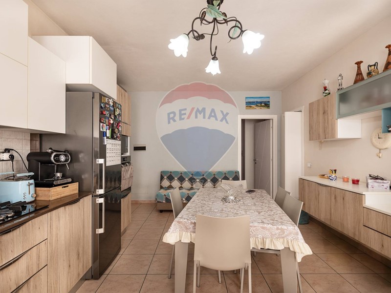 Appartamento in Vendita a Mergo, 95'000€, 81 m²