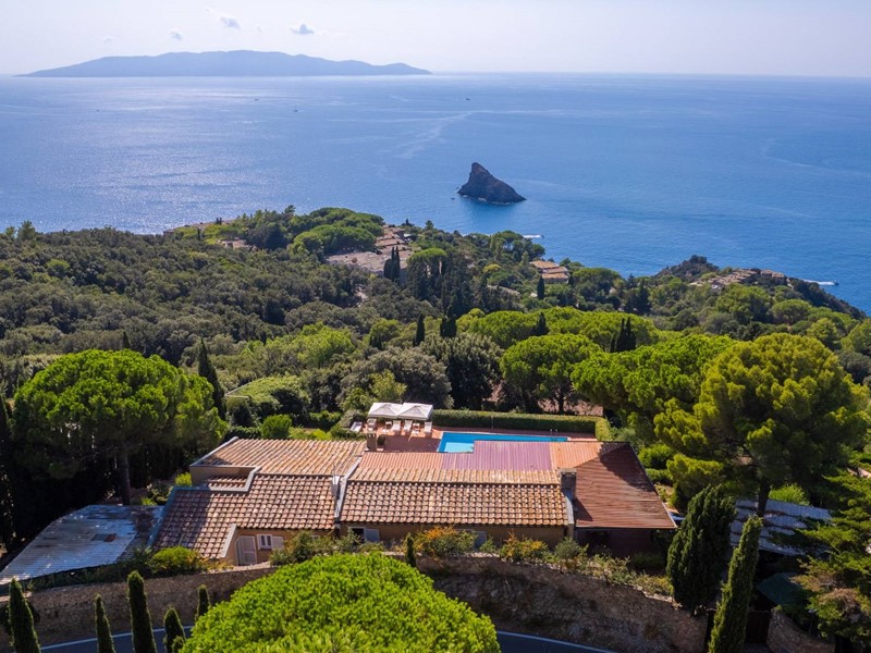 Villa in Affitto a Monte Argentario, 30'000€, 300 m²