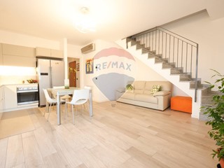 Trilocale in Vendita a Ornago, 227'000€, 93 m²