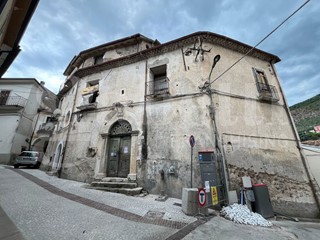 Appartamento in Vendita a Piedimonte Matese, 95'000€, 250 m²