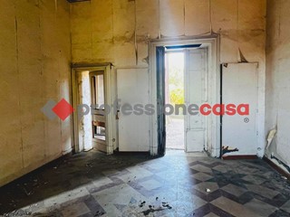 Villa in Vendita a Misterbianco, 350'000€, 250 m²