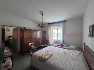 Appartamento in Vendita a Arezzo, 170'000€, 151 m², arredato