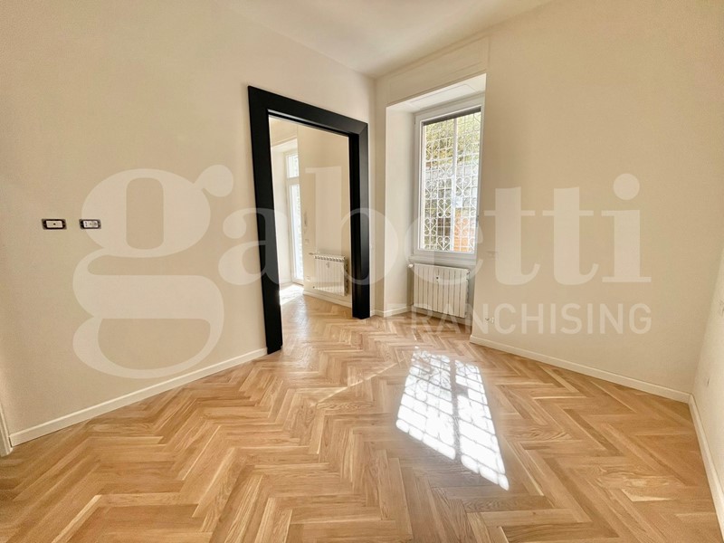 Trilocale in Vendita a Roma, 410'000&euro;, 85 m²