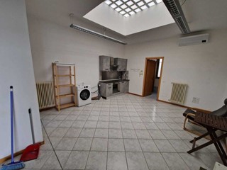 Ufficio in Vendita a Rimini, 130'000€, 70 m²