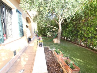 Appartamento in Vendita a Vignola, zona brodano, 285'000€, 110 m², arredato, con Box