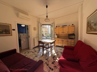 Appartamento in Vendita a Borghetto Santo Spirito, 215'000€, 73 m², arredato, con Box