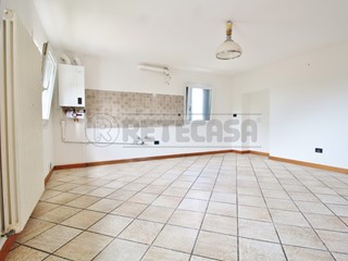 Quadrilocale in Affitto a Nogarole Vicentino, 450€, 135 m², con Box