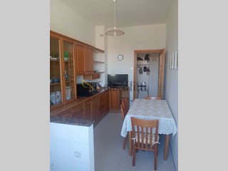 Appartamento in Affitto a Ancona, zona Collemarino, 500€, 63 m²