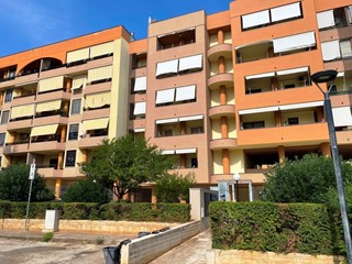 Trilocale in Vendita a Casamassima, 195'000&euro;, 95 m², con Box