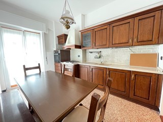 Stanza in Affitto a Genova, zona San Martino, 280€, 94 m², arredato