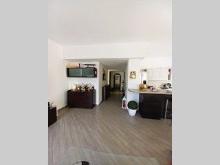 Trilocale in Vendita a Agrate Brianza, zona Agrate Brianza, 285'000€, 122 m²