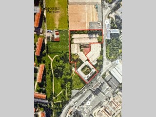 Villa in Vendita a Milano, 10'000'000€, 18000 m²