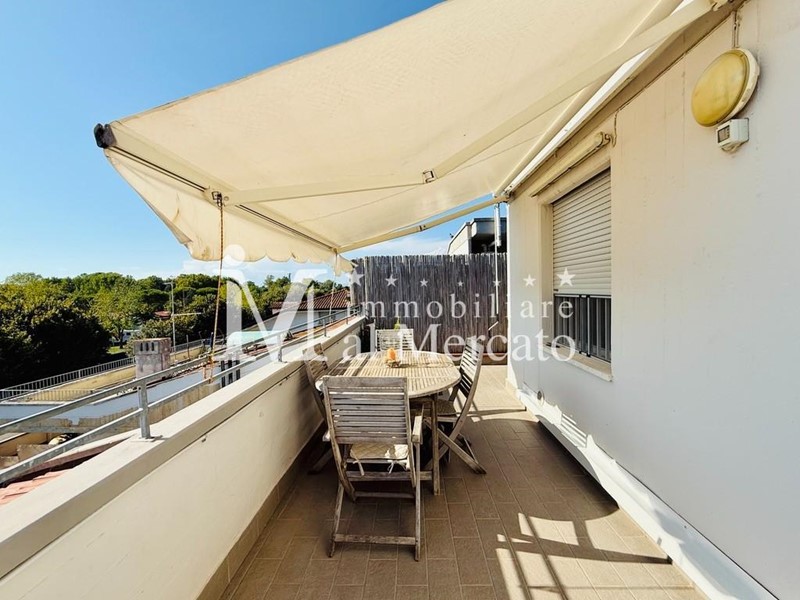 Bilocale in Vendita a Viareggio, 185'000€, 64 m², arredato