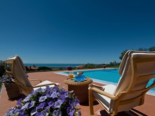 Villa in Vendita a Massarosa, 1'950'000€, 350 m²