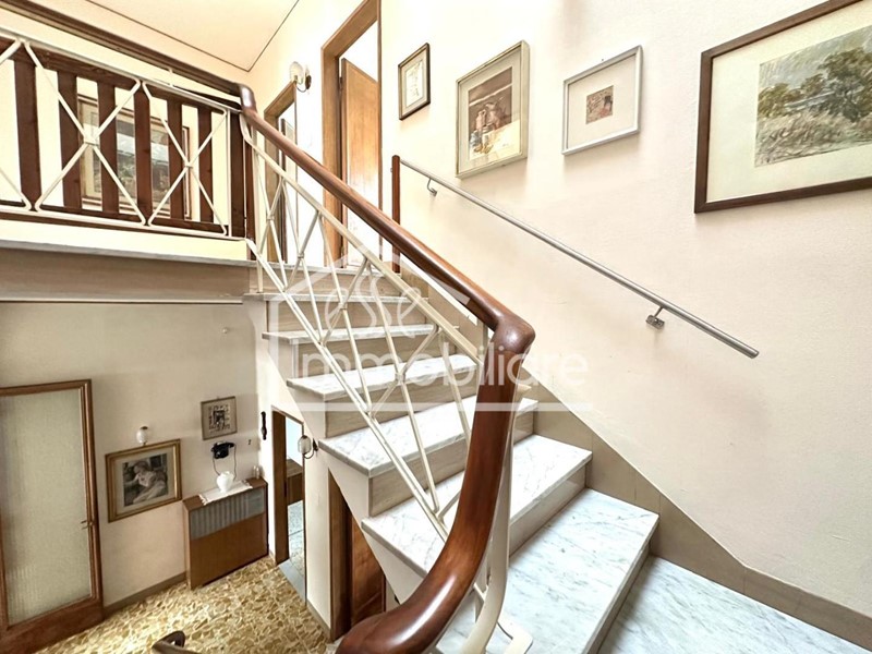 Casa Indipendente in Vendita a Empoli, 310'000€, 130 m²