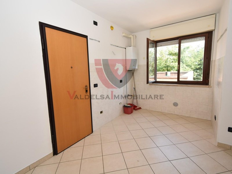 Trilocale in Vendita a Colle di Val D'Elsa, 145'000€, 65 m²