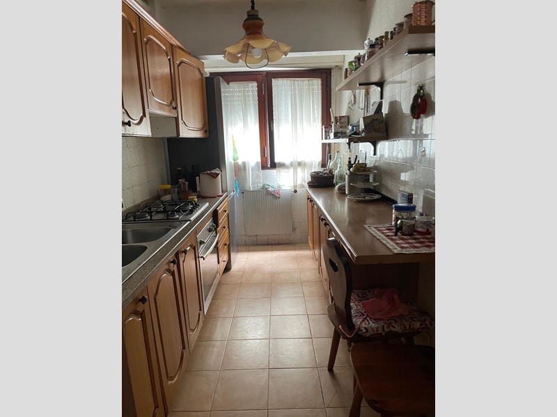 Appartamento in Vendita a Carrara, zona Marina di Carrara, 200'000€, 110 m²