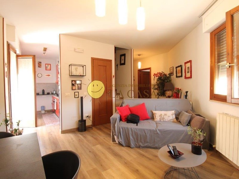 Quadrilocale in Vendita a Figline e Incisa Valdarno, zona Matassino, 150'000€, 85 m², con Box