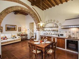 Trilocale in Vendita a San Gimignano, zona Casaglia, 310'000€, 85 m², arredato