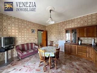 Trilocale in Vendita a Sciacca, 62'000€, 90 m²