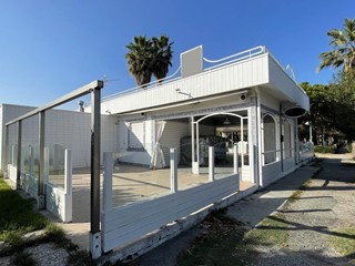 Immobile commerciale in Vendita a Grottammare, 120'000€, 75 m²