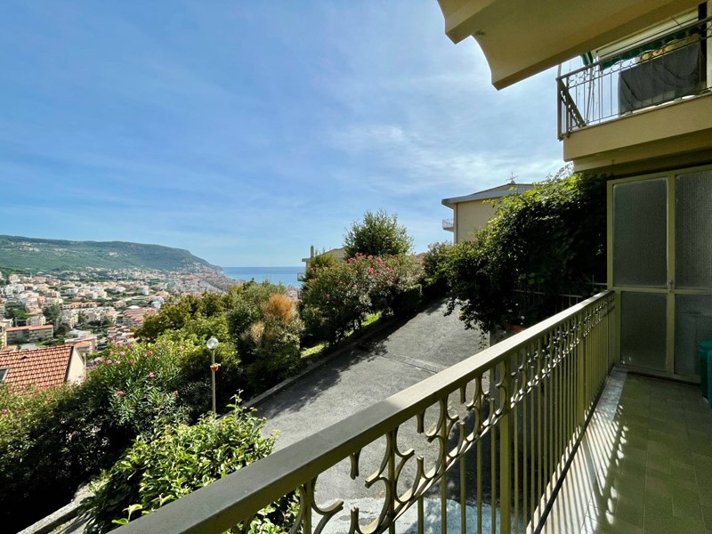 Bilocale in Vendita a Pietra Ligure, 159'000€, 49 m²