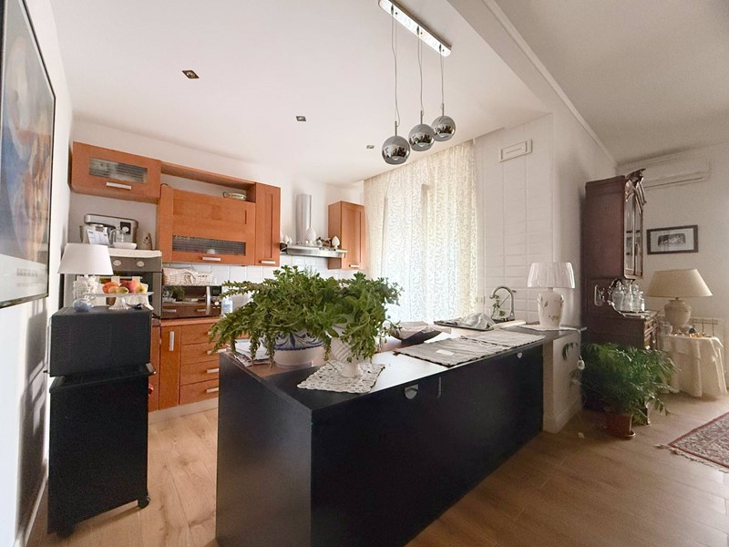 Trilocale in Vendita a Siracusa, 118'000&euro;, 115 m²