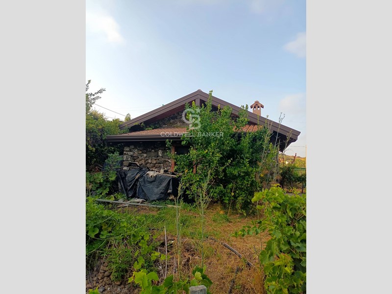 Rustico in Vendita a Mascali, 120'000€, 141 m²