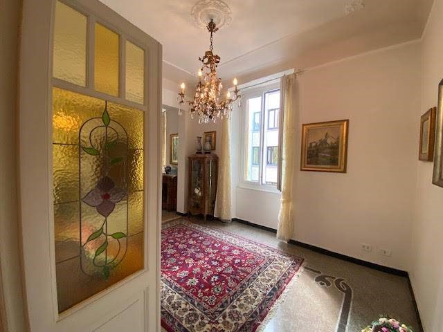 Appartamento in Vendita a Savona, 339'000€, 180 m²