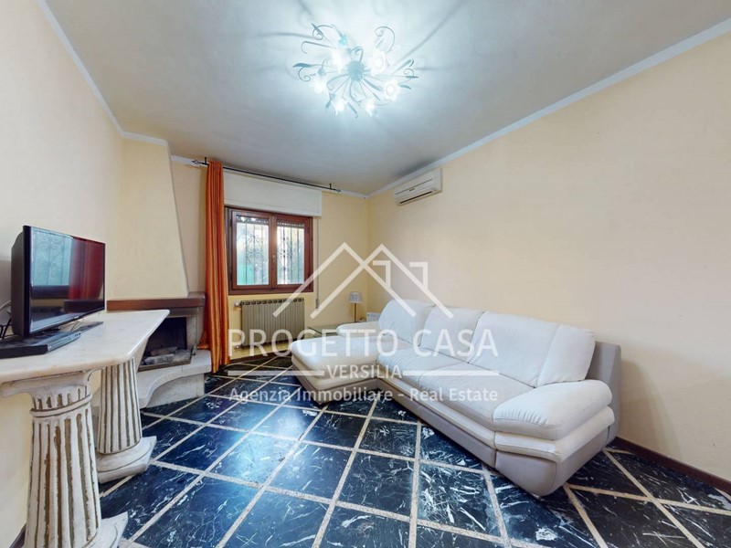 Casa Indipendente in Vendita a Viareggio, 145'000€, 77 m²