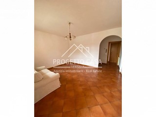Casa Indipendente in Vendita a Viareggio, 255'000€, 120 m²
