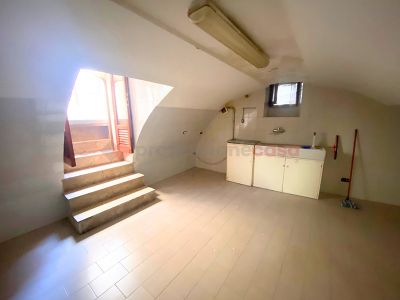 Casa Indipendente in Vendita a Grottaglie, 28'000€, 71 m²