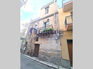 Casa Indipendente in Vendita a Bagheria, 28'000€, 150 m²