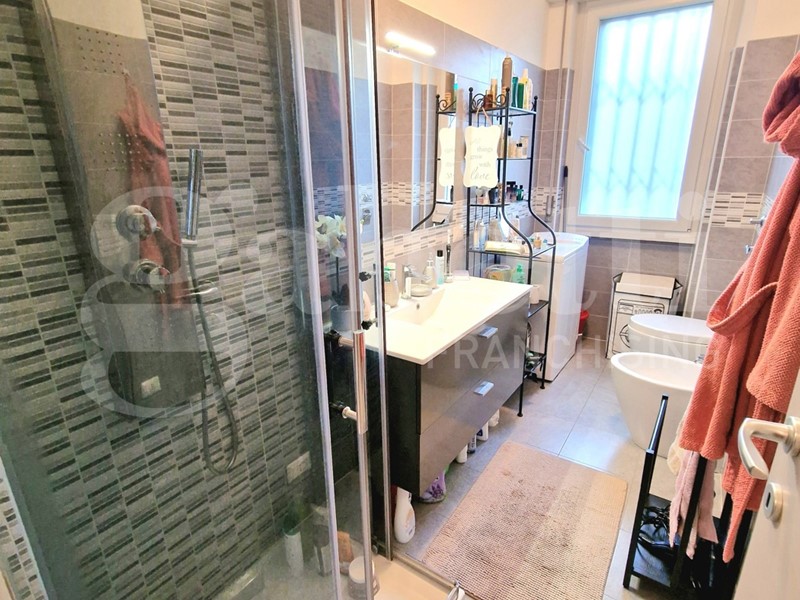 Bilocale in Vendita a Milano, 299'000€, 55 m², arredato