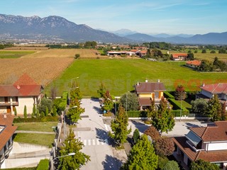 Terreno edificabile in Vendita a Pinerolo, 73'000€, 732 m²