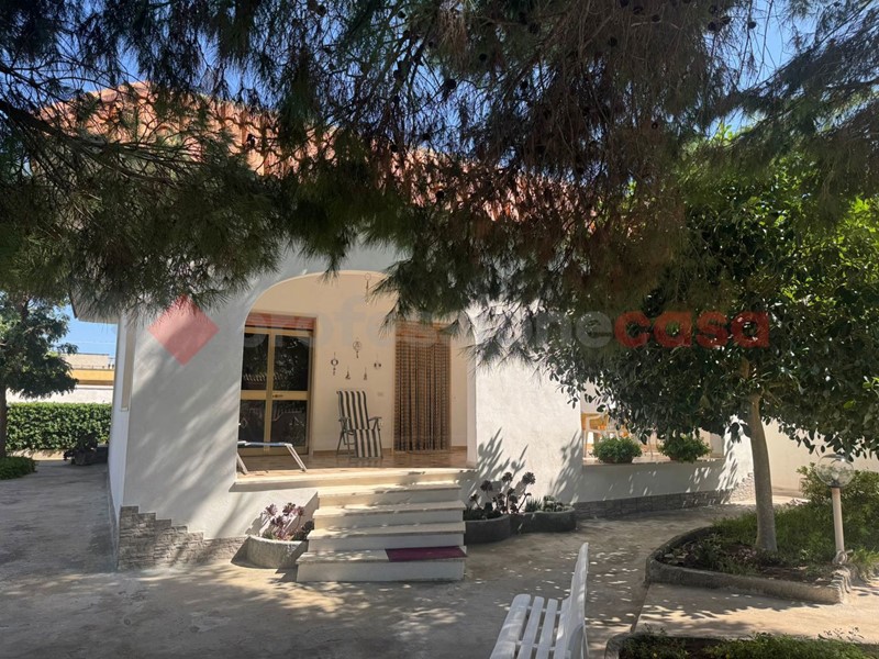 Villa in Vendita a Manduria, 139'000€, 130 m²