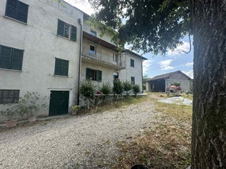 Casa Indipendente in Affitto a Santa Maria della Versa, 178'000€, 180 m²